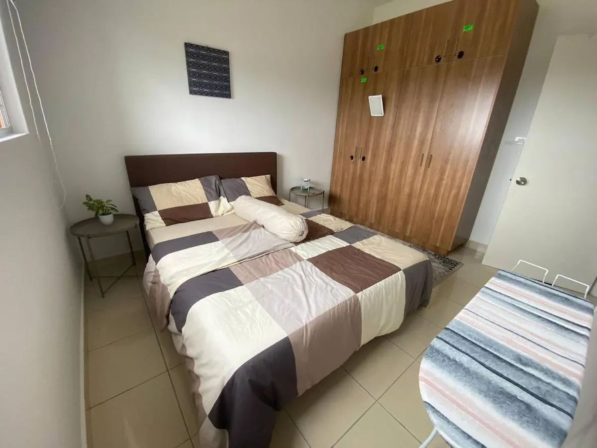 Alanis D'Semporna Homestay Sepang Apartment
